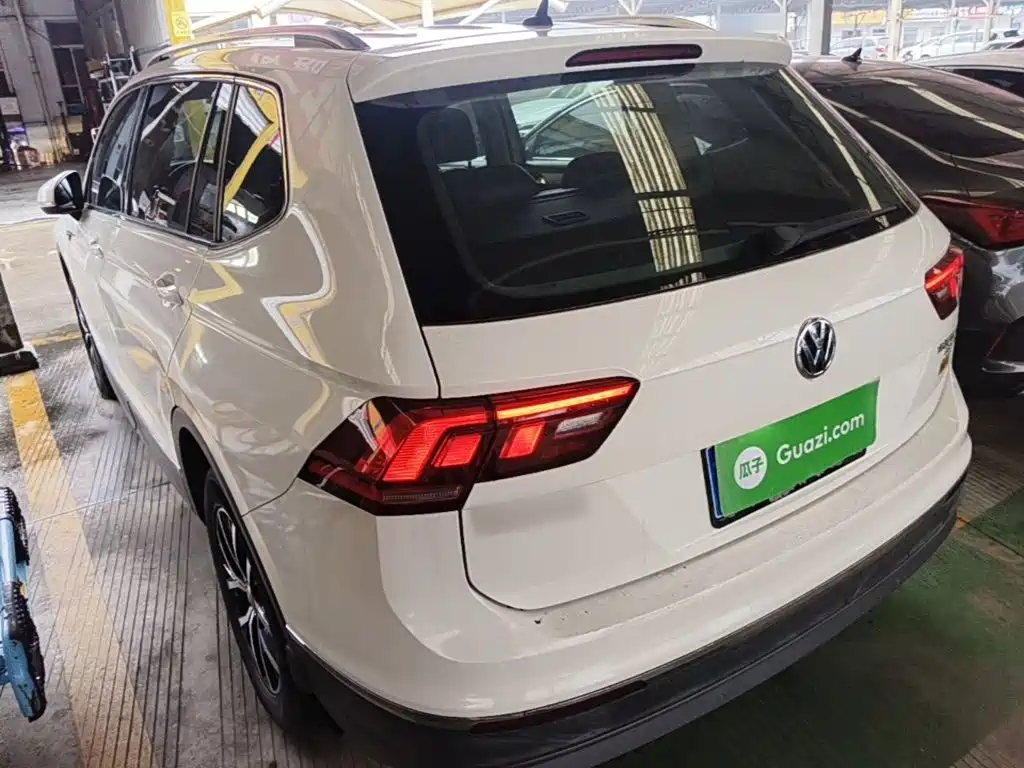 Volkswagen Tiguan L — миниатюра 5