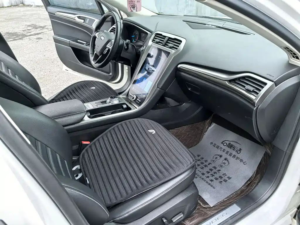 Ford Mondeo - фото 10