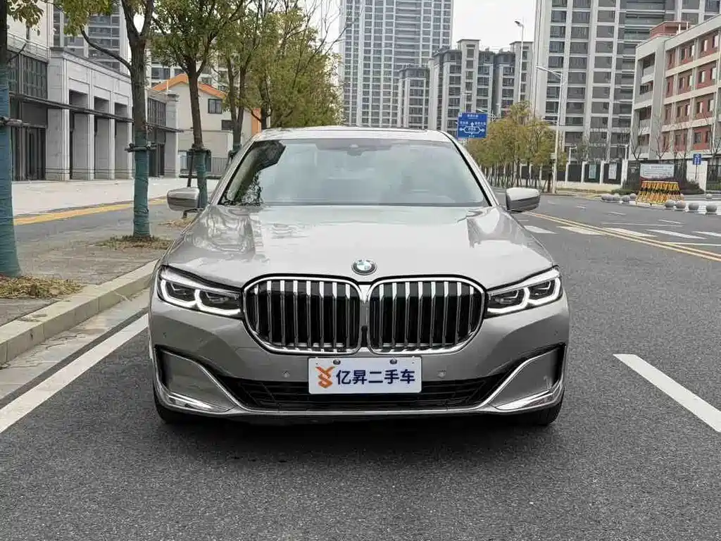 BMW 7 SERIES