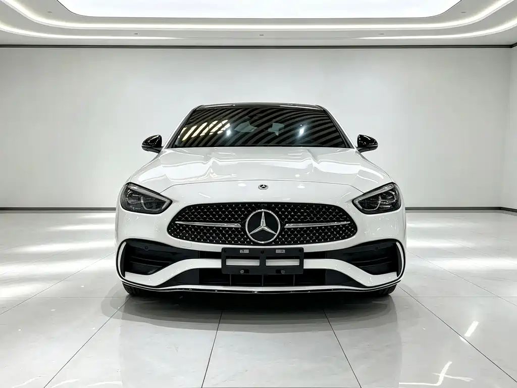 Mercedes-Benz C-Class — миниатюра 2