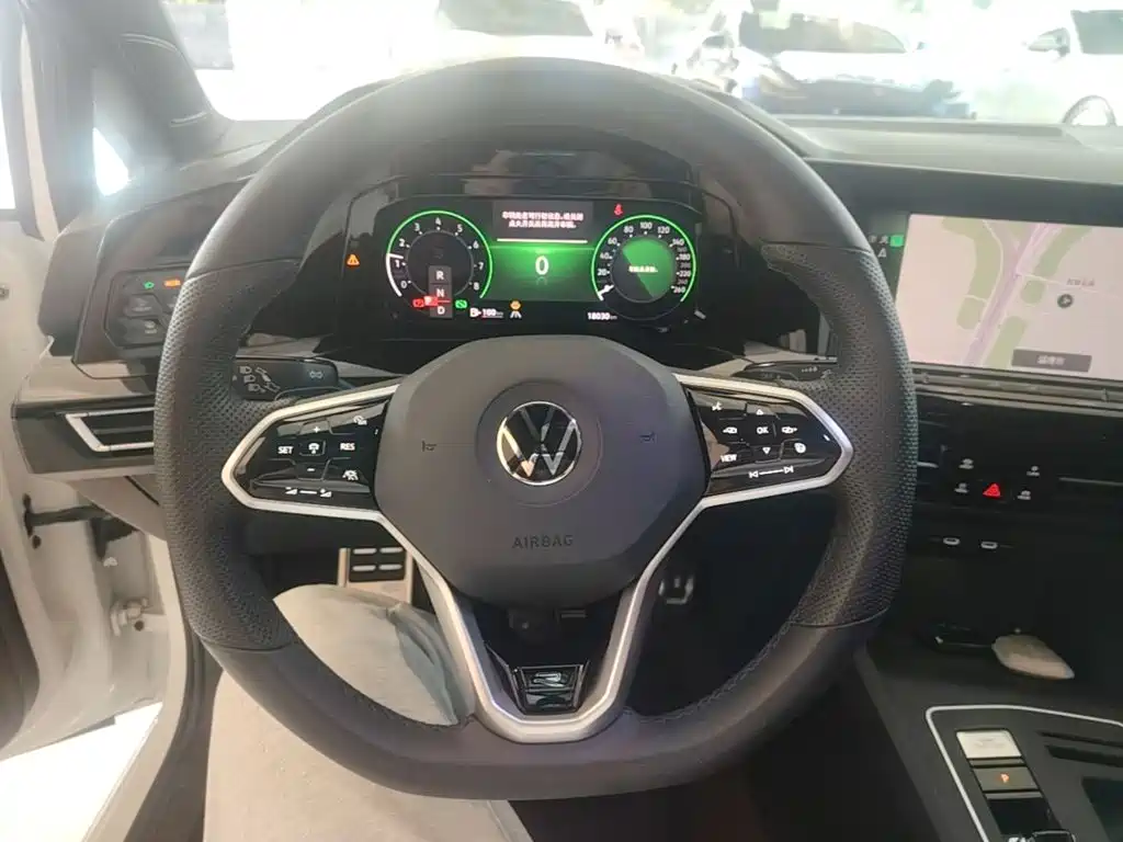 Volkswagen Golf — миниатюра 11