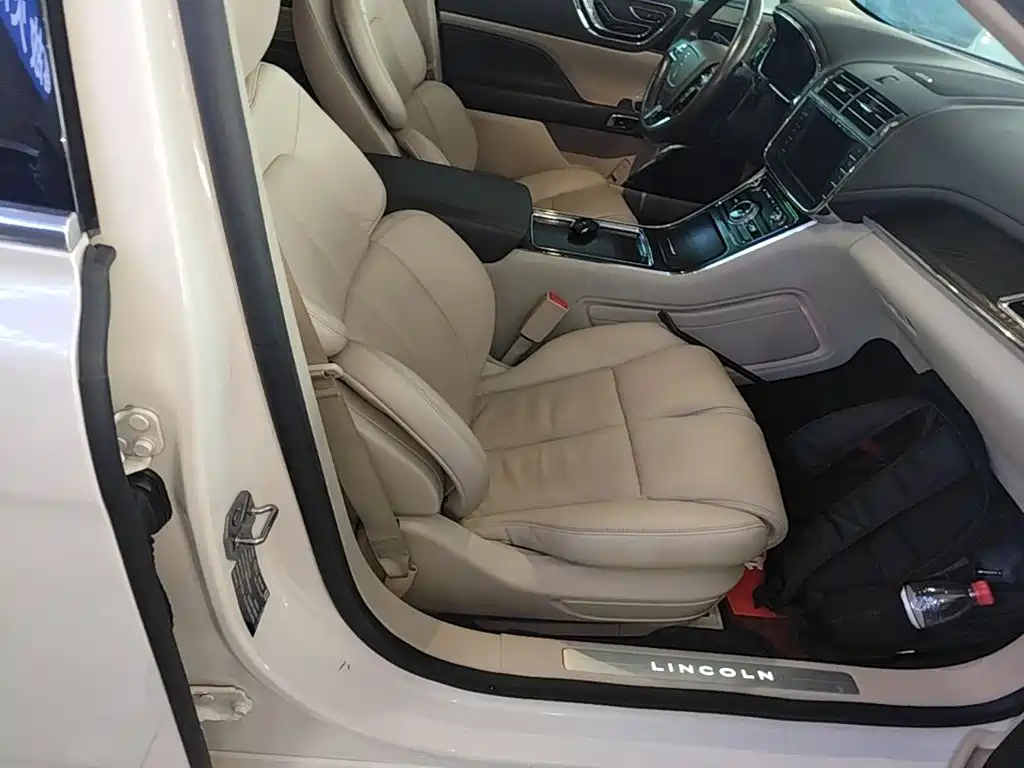 Lincoln Continental — миниатюра 25