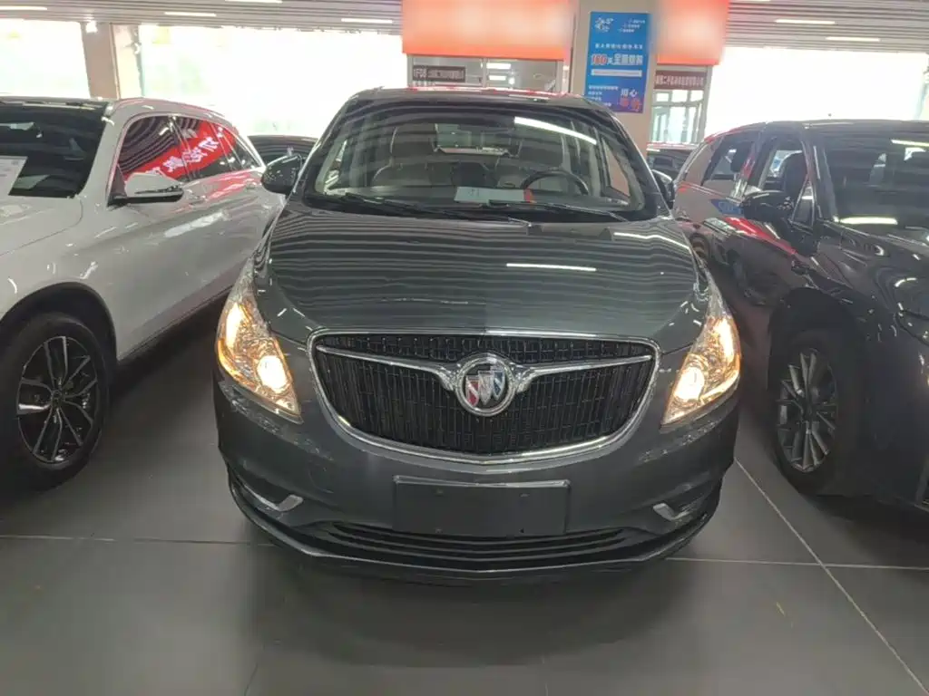 Buick GL8 — миниатюра 3