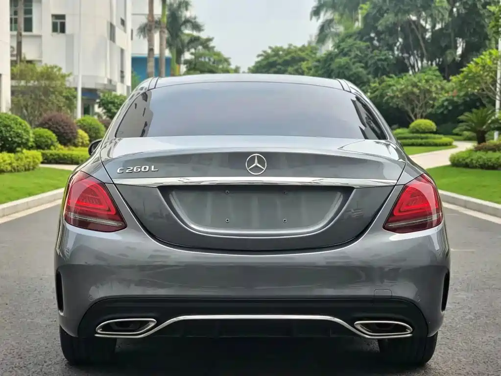 Mercedes-Benz C-Class — миниатюра 6