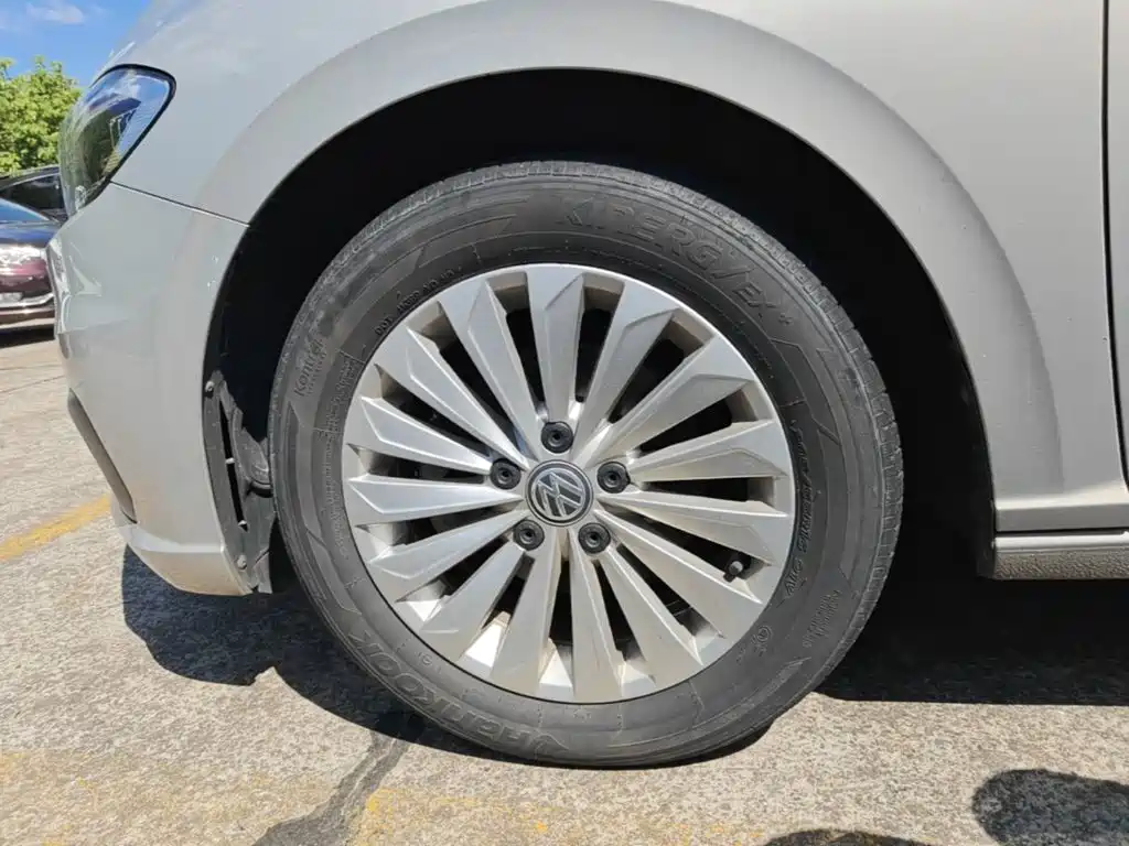 Volkswagen Lavida — миниатюра 23