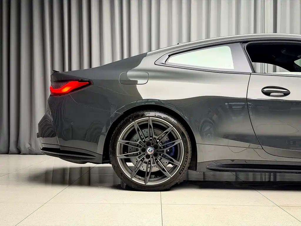 BMW M4 2022 M4 M xDrive