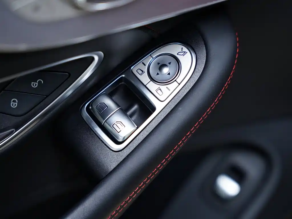 Mercedes-Benz C-Class AMG — миниатюра 31