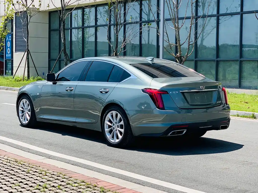 Cadillac CT5 — миниатюра 5