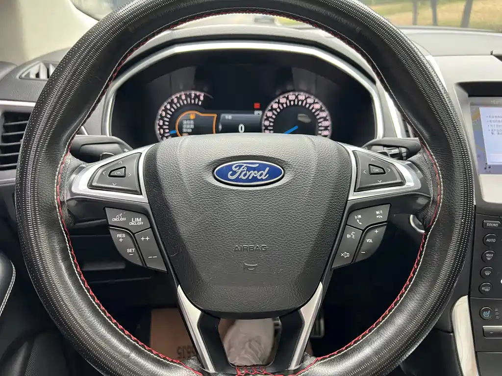 Ford Edge — миниатюра 19