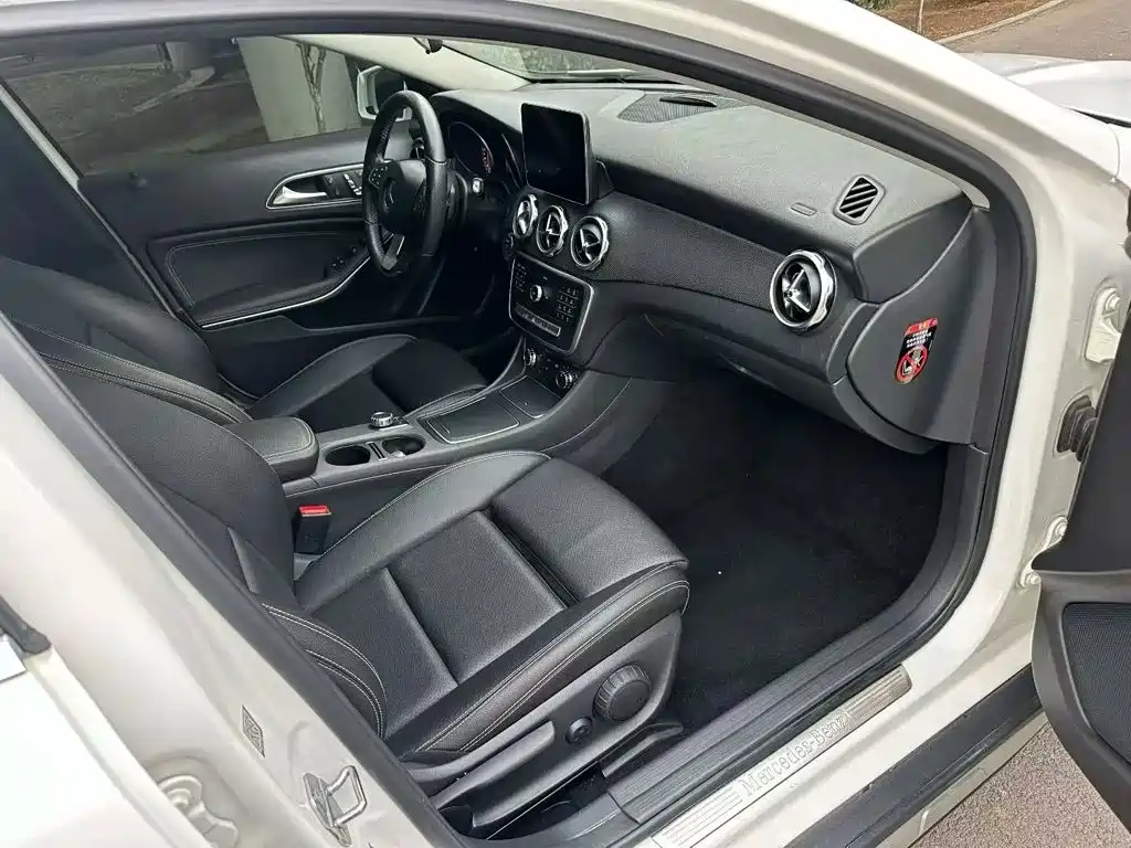 Mercedes-Benz GLA — миниатюра 4