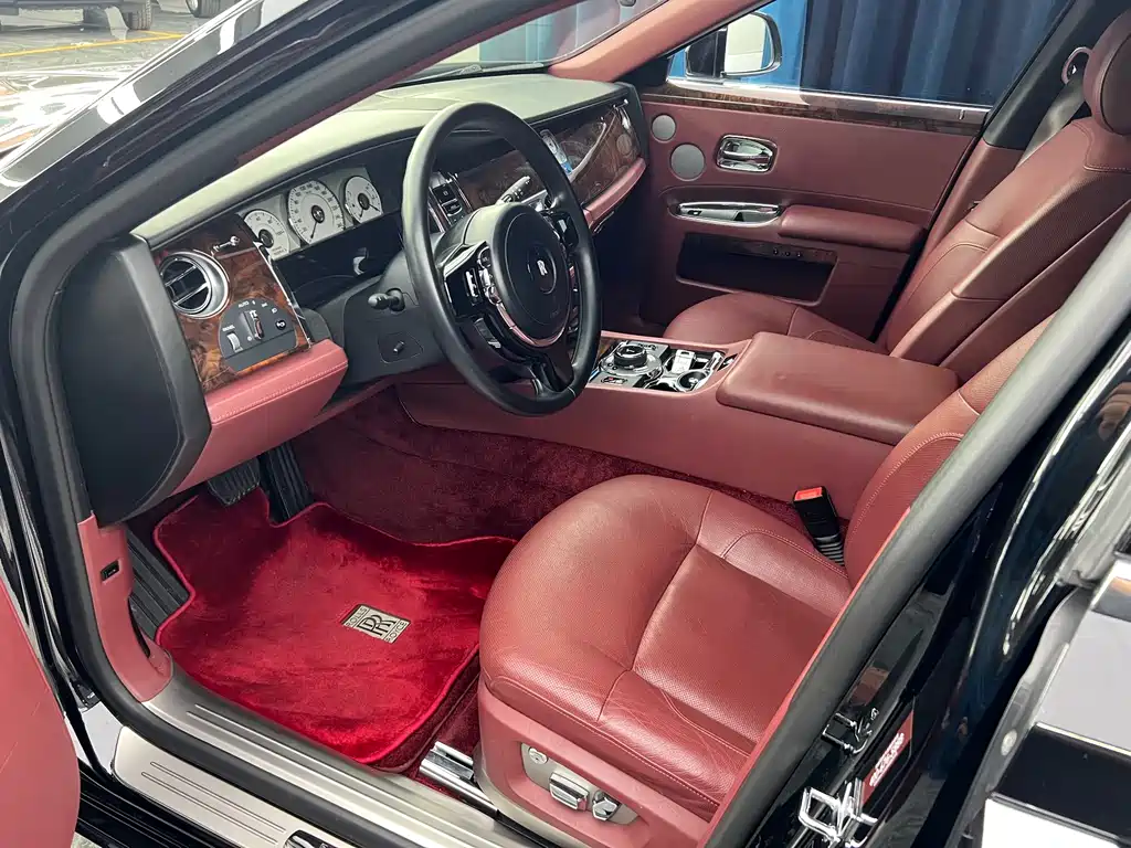 Rolls-Royce Ghost — миниатюра 7