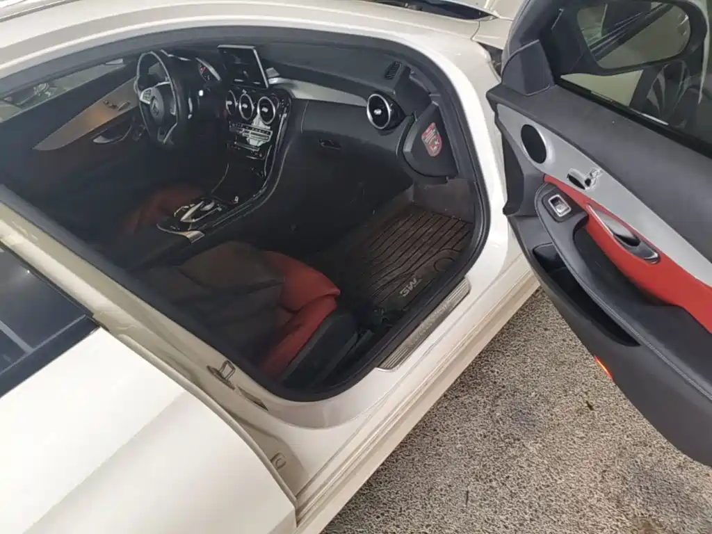 Mercedes-Benz C-Class — миниатюра 9