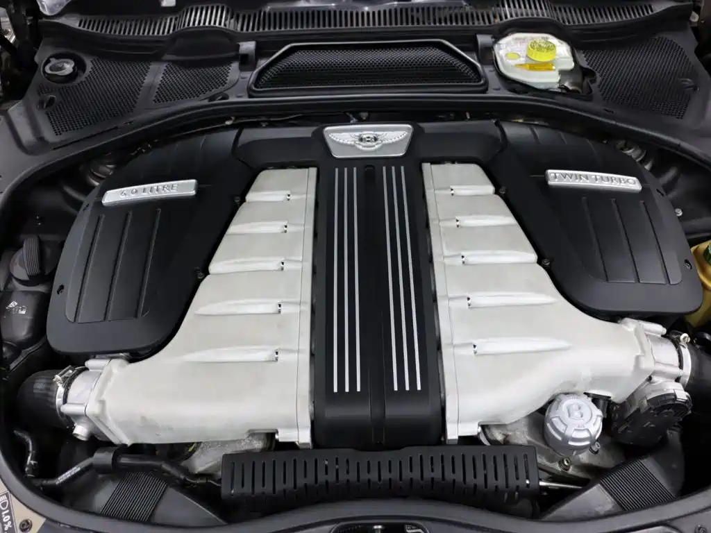 Bentley Flying Spur — миниатюра 27