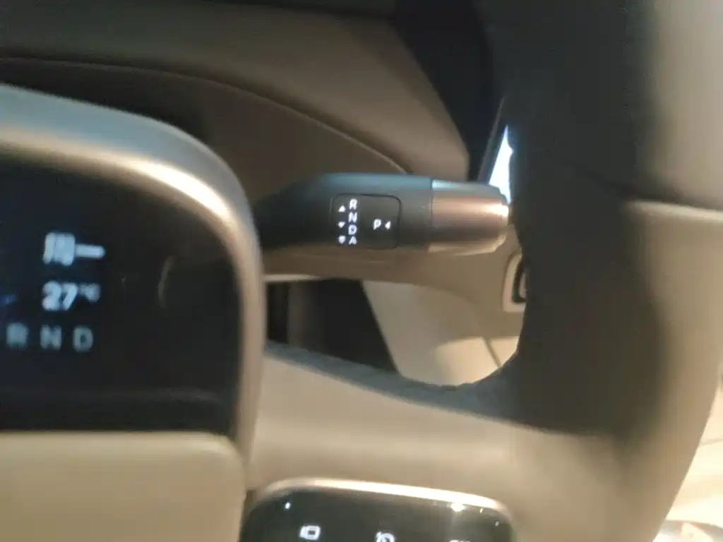 Li Auto Li MEGA — миниатюра 14