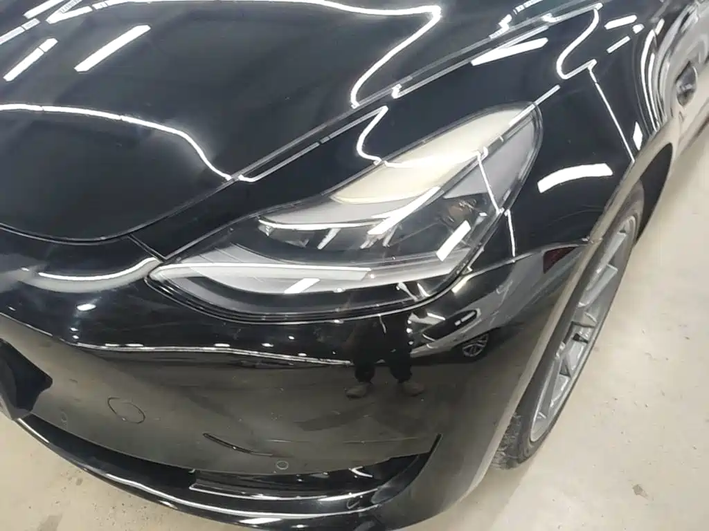 Tesla Model 3 — миниатюра 24