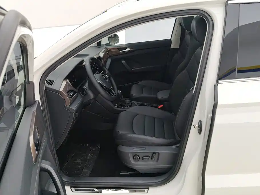 Volkswagen Tharu XR 280TSI 2WD Luxury Edition, фото 9