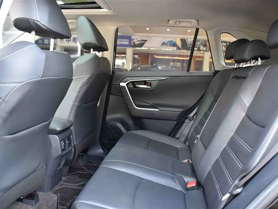 Toyota RAV4 2023 2.0L CVT