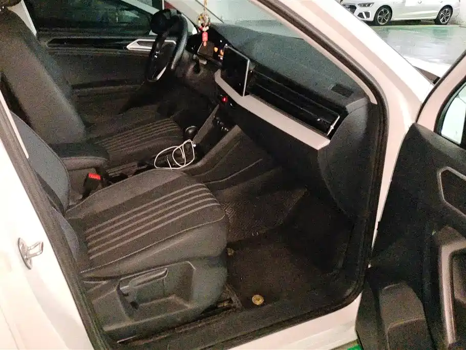 Volkswagen Tiguan L L 2022 330TSI AT