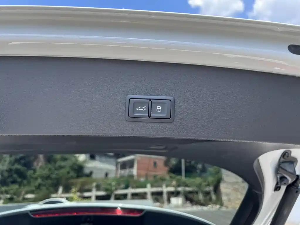 Audi Q2L — миниатюра 9