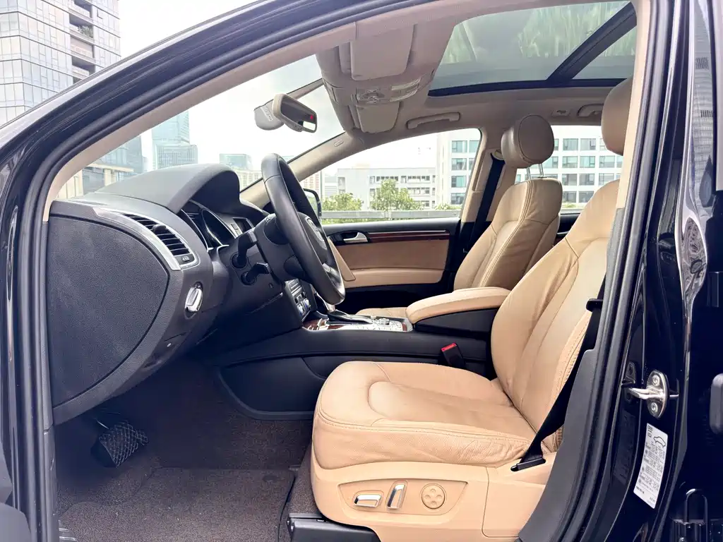 Audi Q7 — миниатюра 8