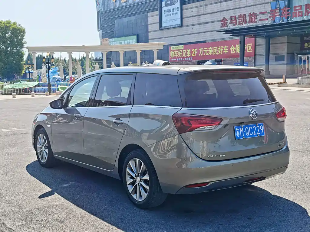 Buick GL6 — миниатюра 7