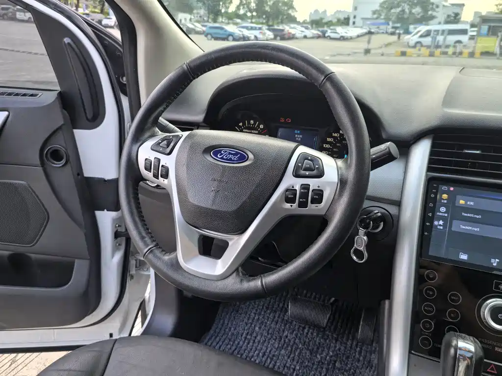 Ford Edge (Import) — миниатюра 18