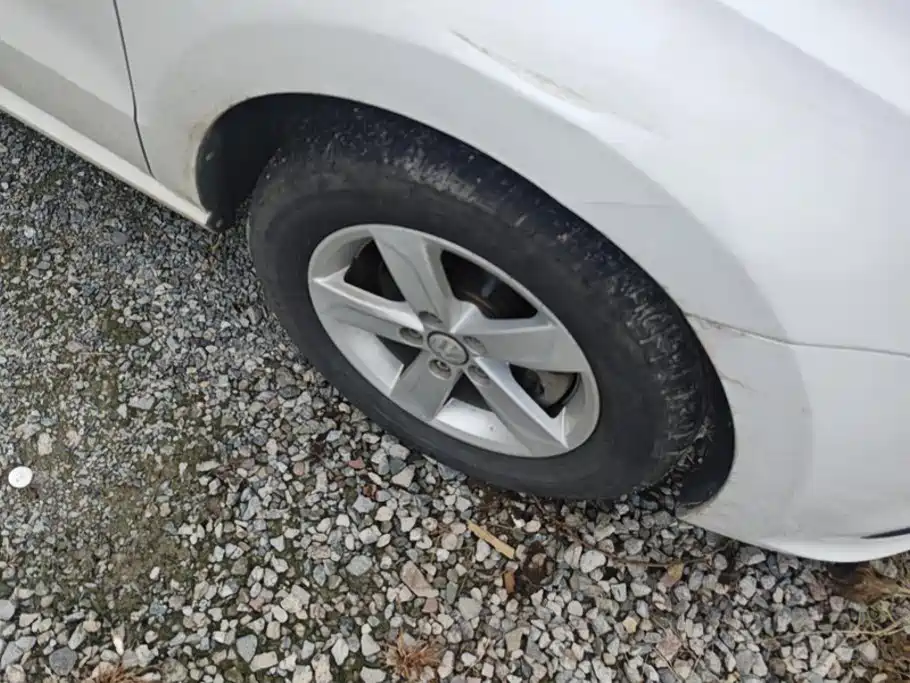 Volkswagen Polo — миниатюра 6