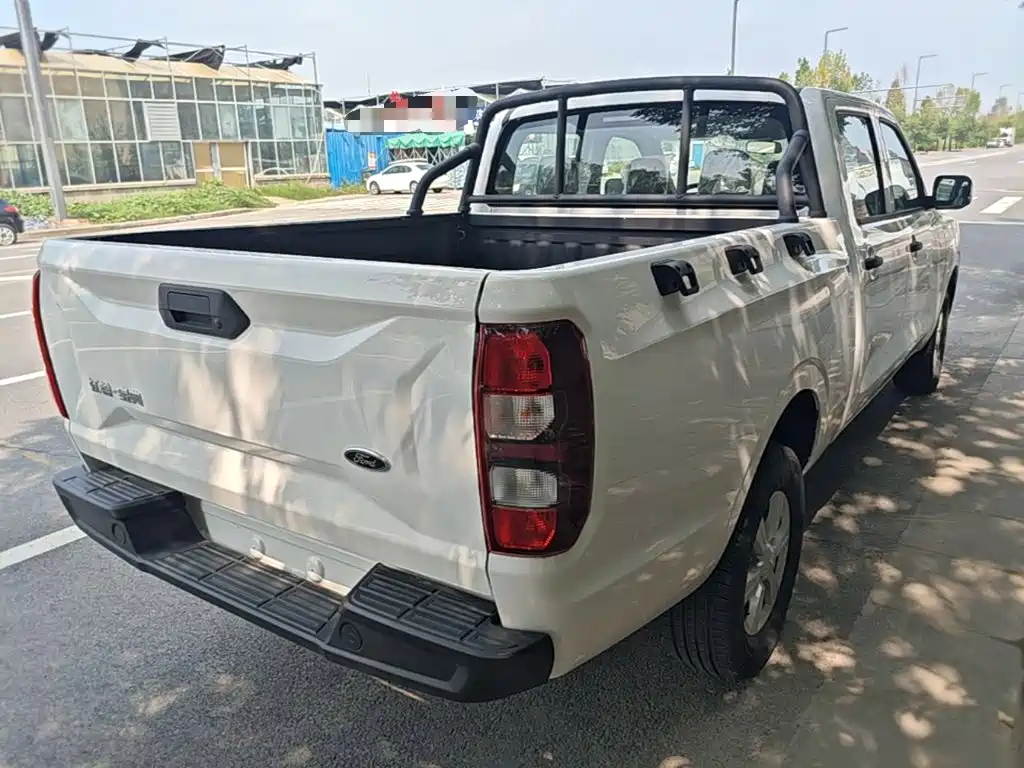 JMC Baodian — миниатюра 7