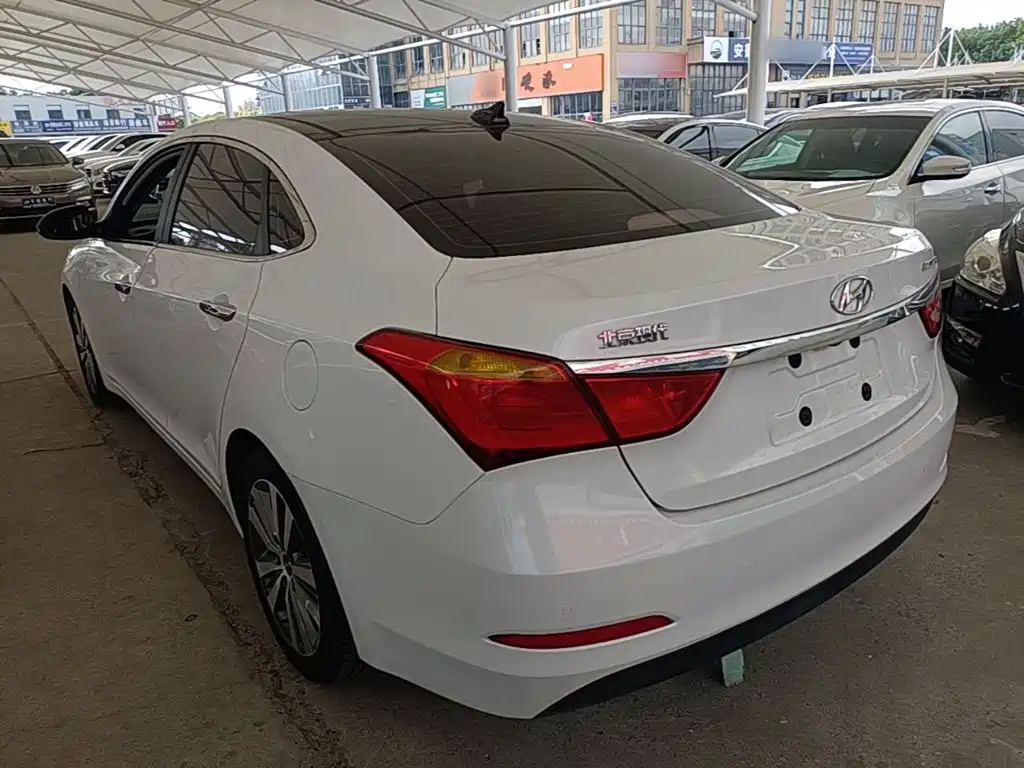 Hyundai Mistra — миниатюра 5