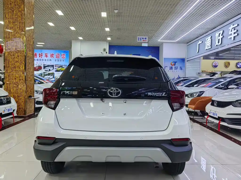 Toyota Yaris L — миниатюра 9