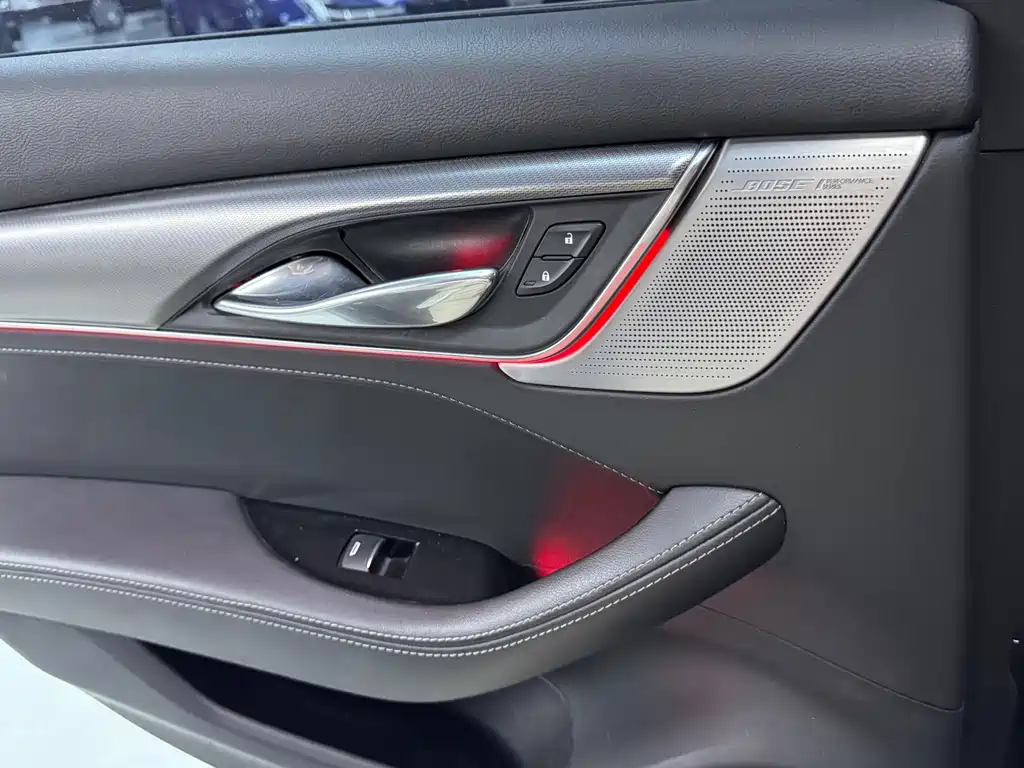 Cadillac CT5 — миниатюра 13