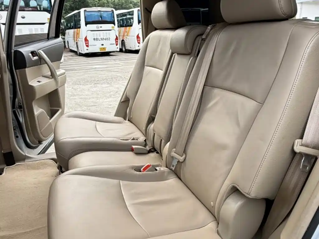 Toyota Highlander — миниатюра 9