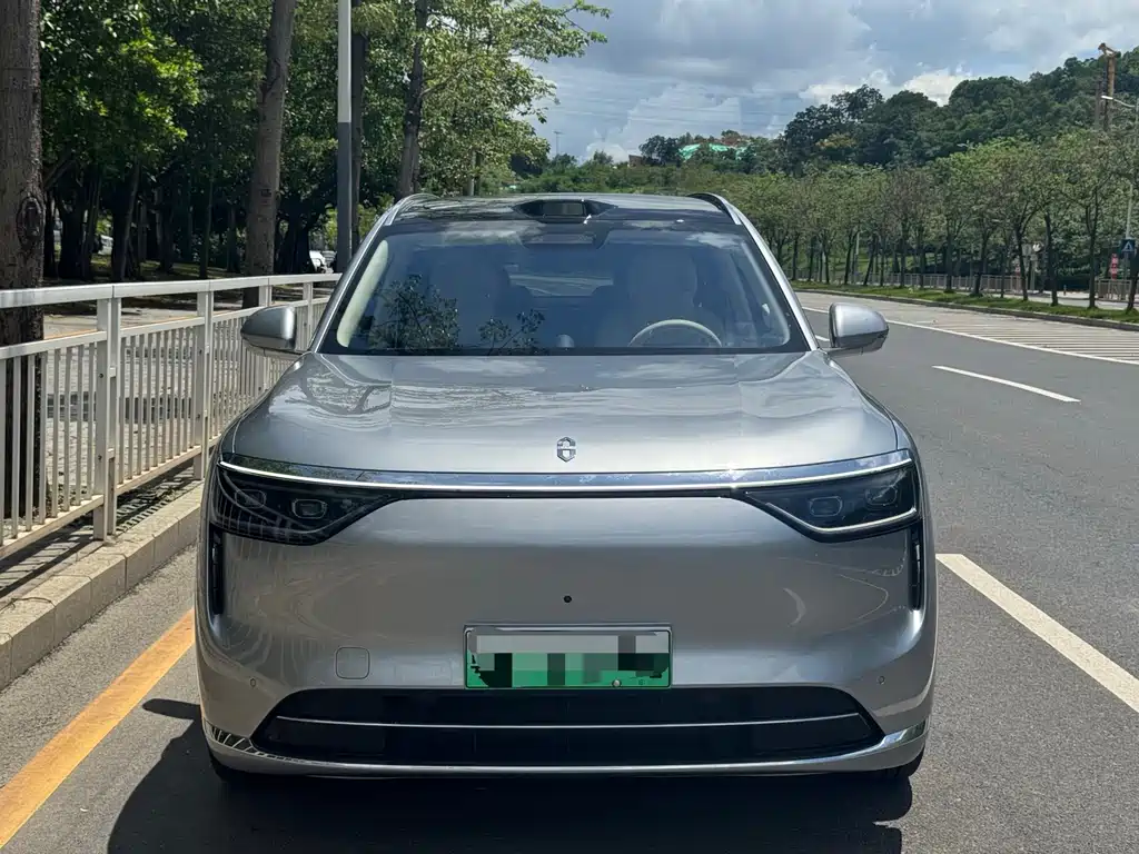 Aito M8 2025 Max+ 53.4kWh 6 мест (192 )