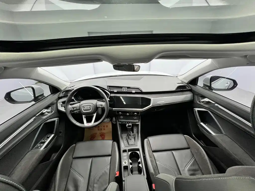 Audi Q3 Sportback — миниатюра 8
