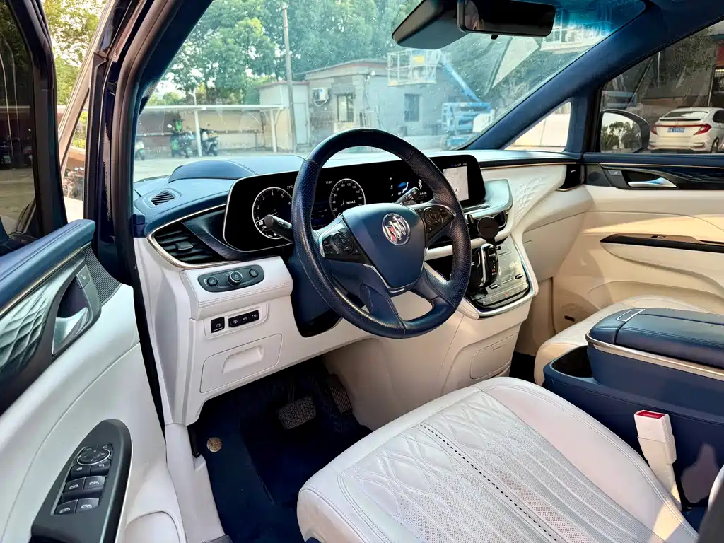 Buick GL8 — миниатюра 4