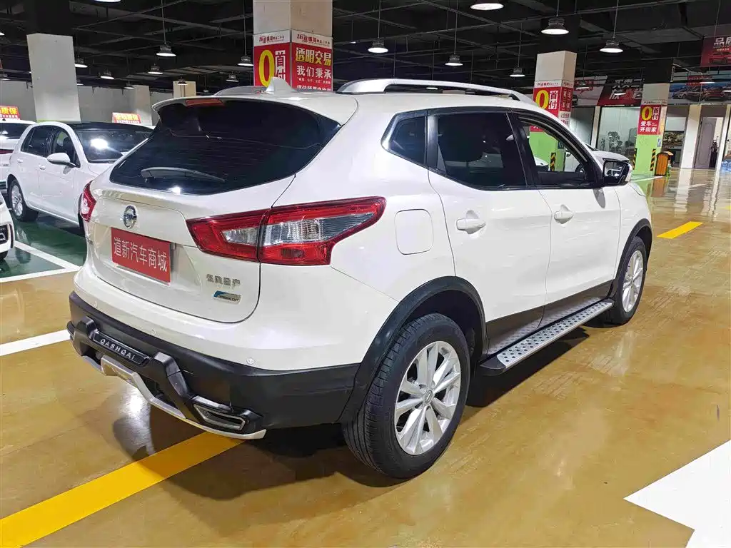 Nissan Qashqai — миниатюра 6