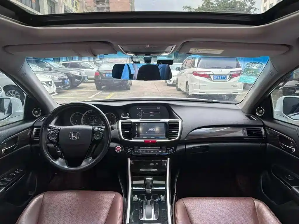 Honda Accord — миниатюра 4