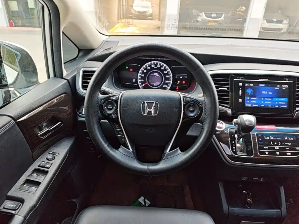 Honda Odyssey — миниатюра 11