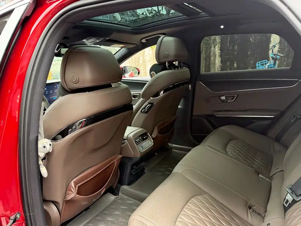 BYD Han — миниатюра 11
