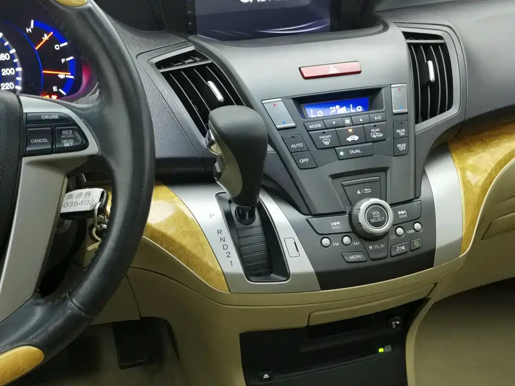 Honda Odyssey — миниатюра 13