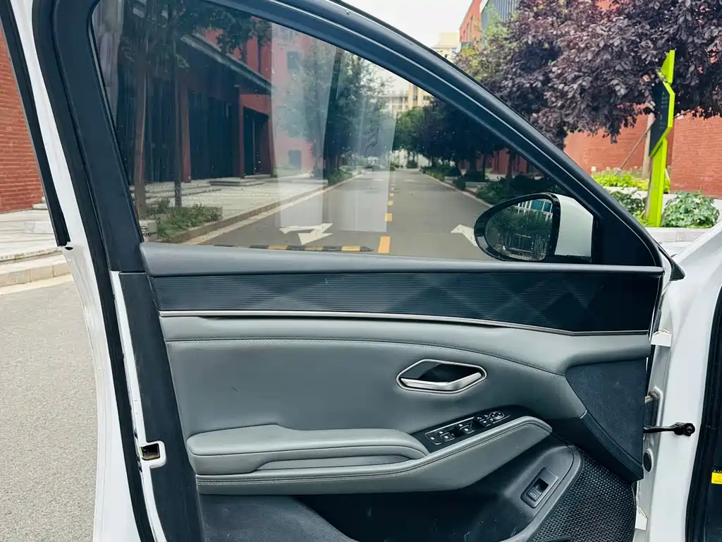 BYD Qin L — миниатюра 9