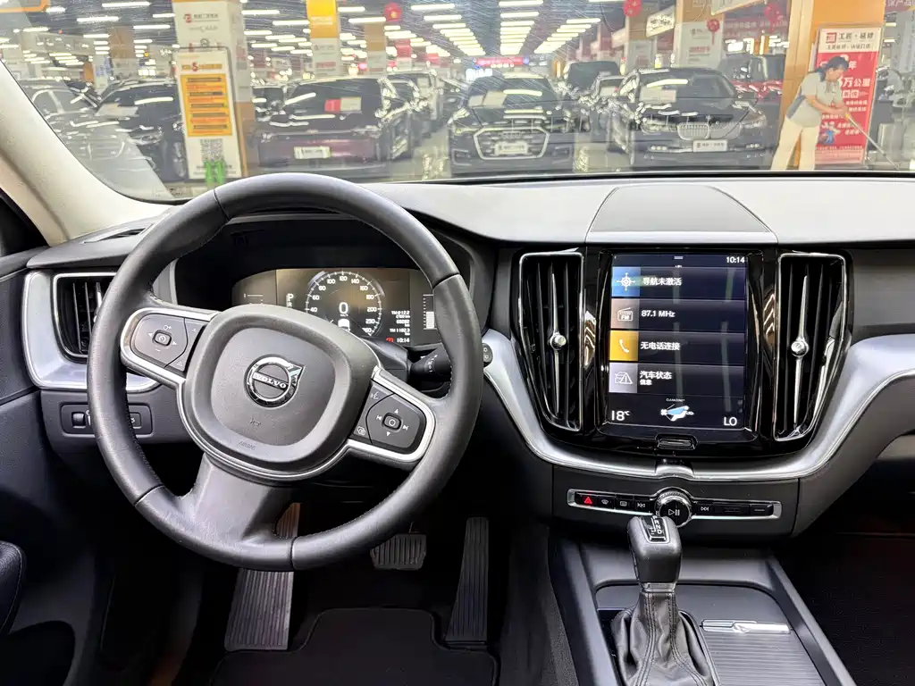 Volvo XC60 2018 T5
