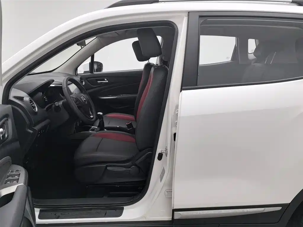 Changan CS15 2016 1.5L MT Fashion