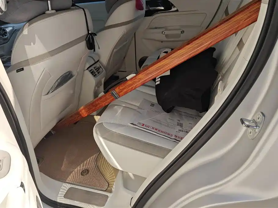 TANK CO CREATION TANK 300