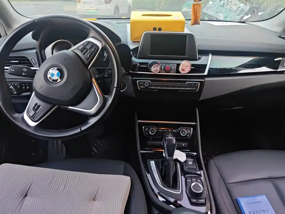 BMW 2 Series Active Tourer — миниатюра 12