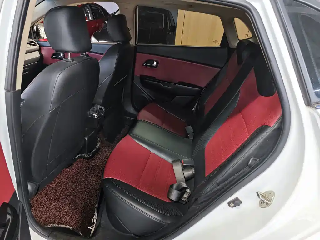 Kia K2 — миниатюра 9