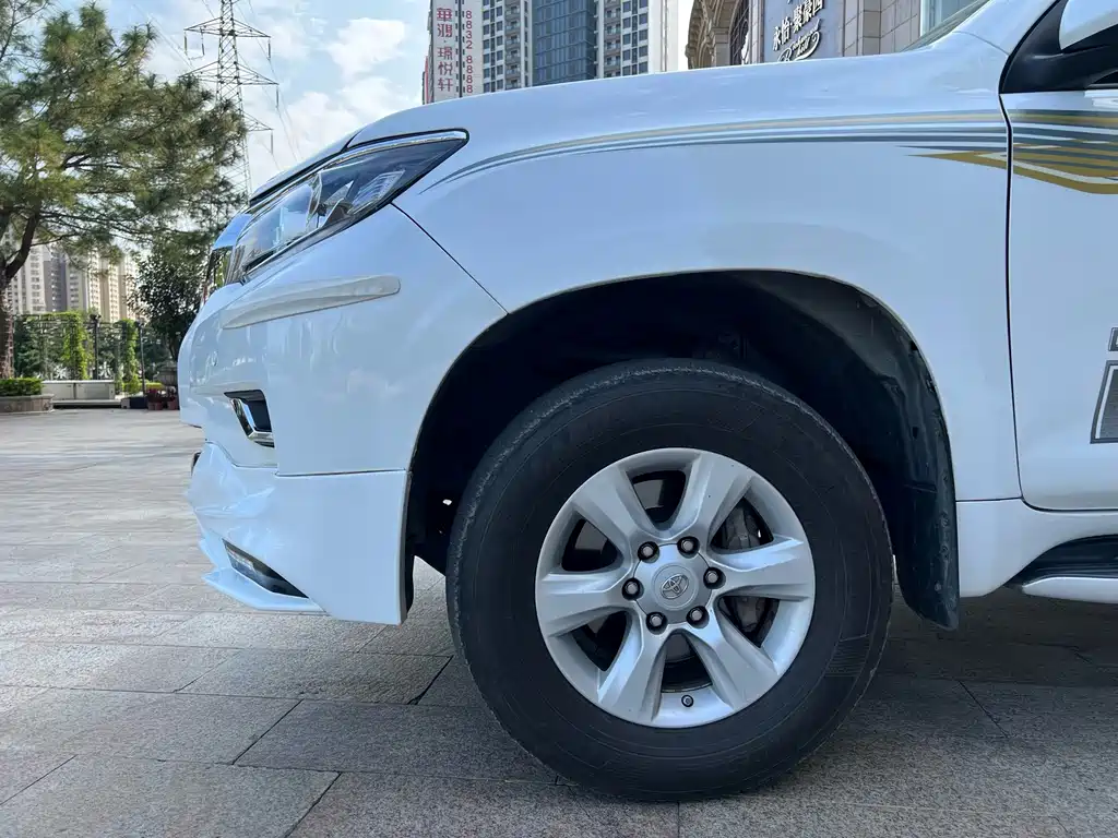 Toyota Prado — миниатюра 5