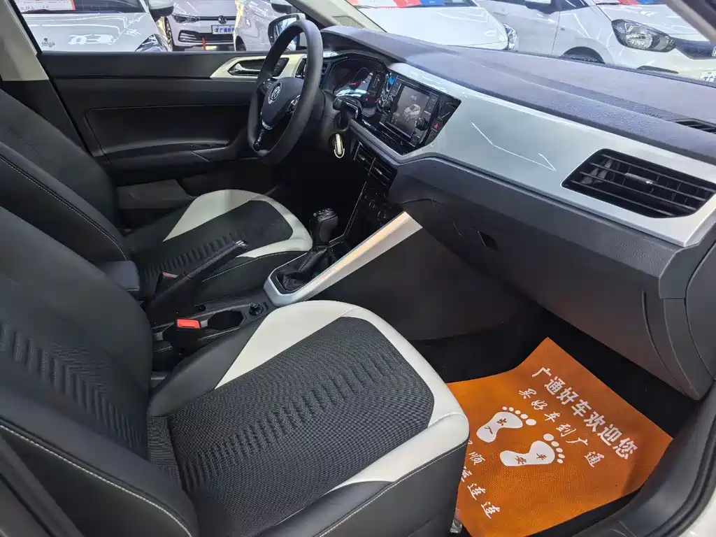 Volkswagen Polo — миниатюра 6