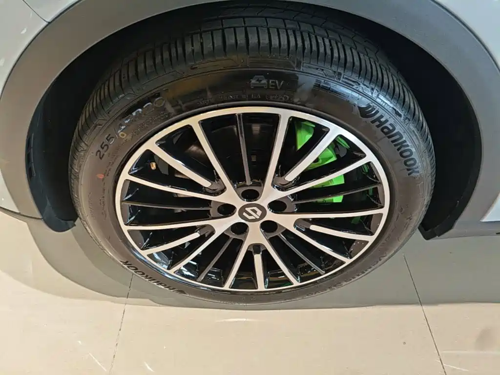 Leapmotor Leapmotor C11 — миниатюра 23