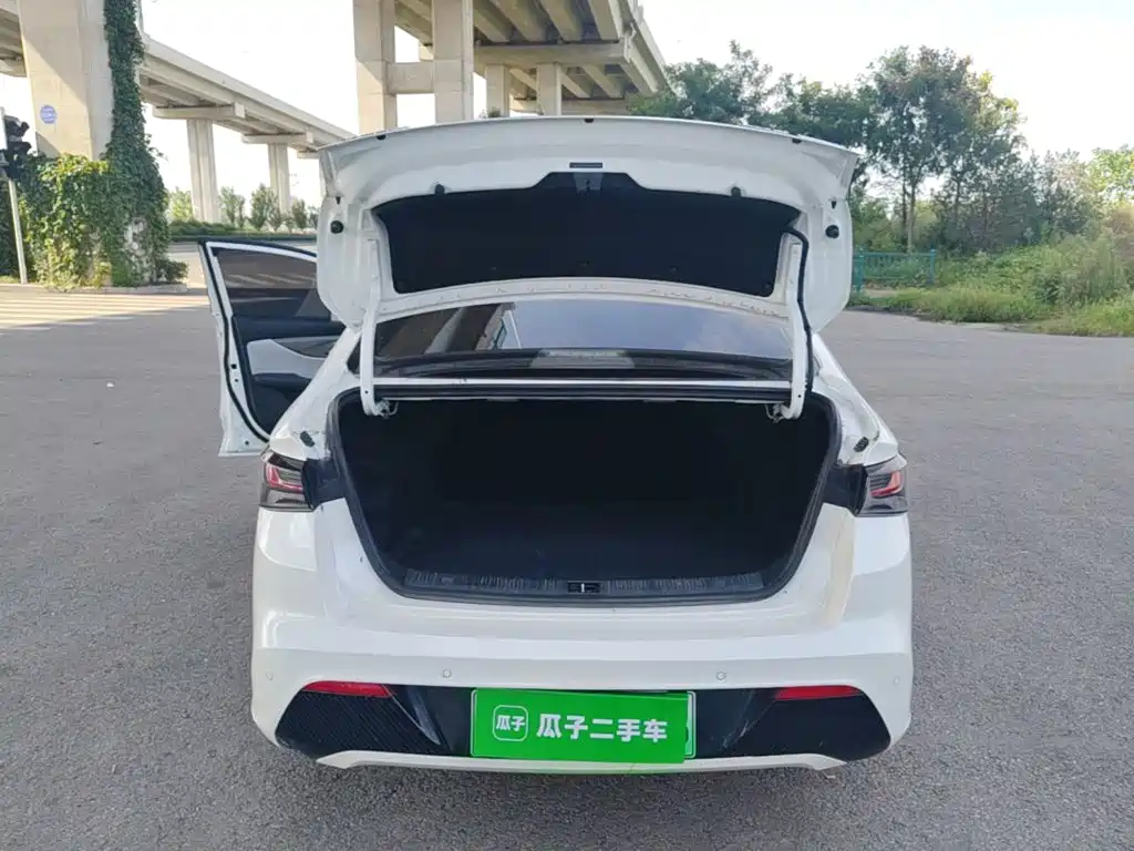 BAIC EU5 Plus — миниатюра 19